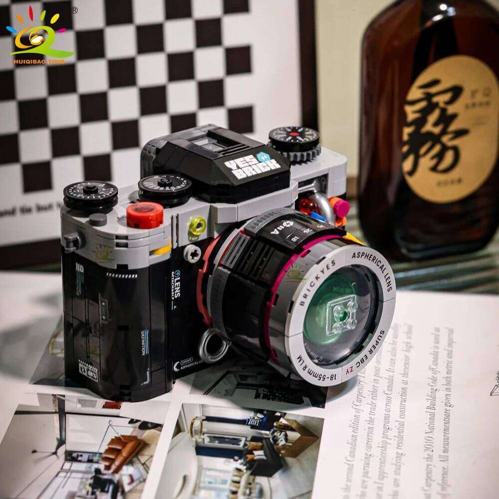 HUIQIBAO Simulation Retro Camera Model Micro Building Blocks Mini Bricks Assemble Children Toys Desk Home Decoration Kids Gift Z260306
