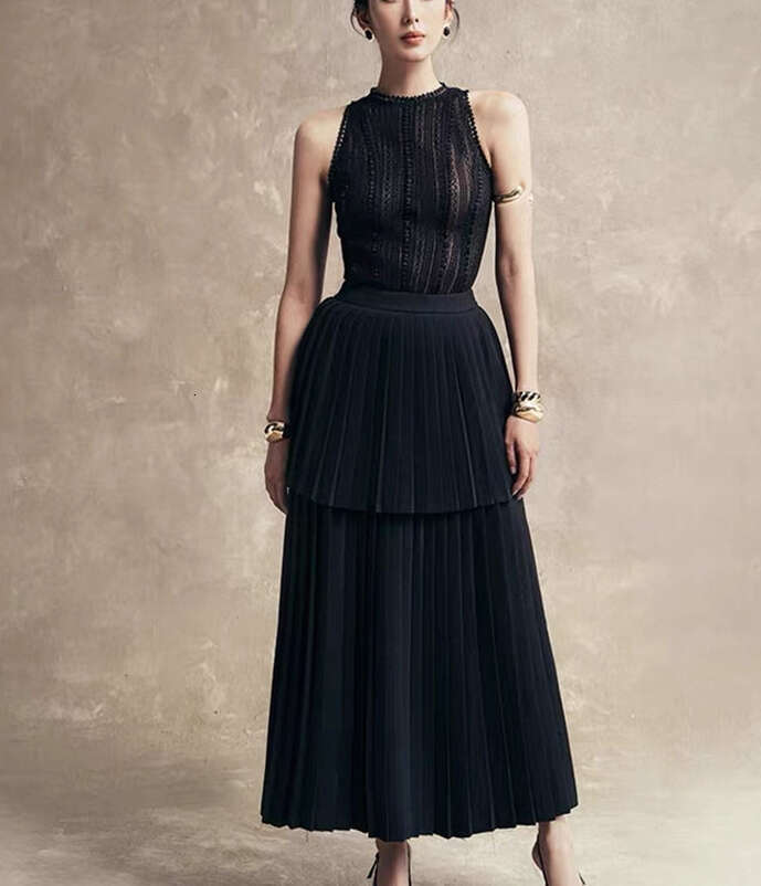 2026 Spring/Summer Women's Designer a2 Style Elegant Goddess Sleeveless Tank Top Layered Long Skirt Set