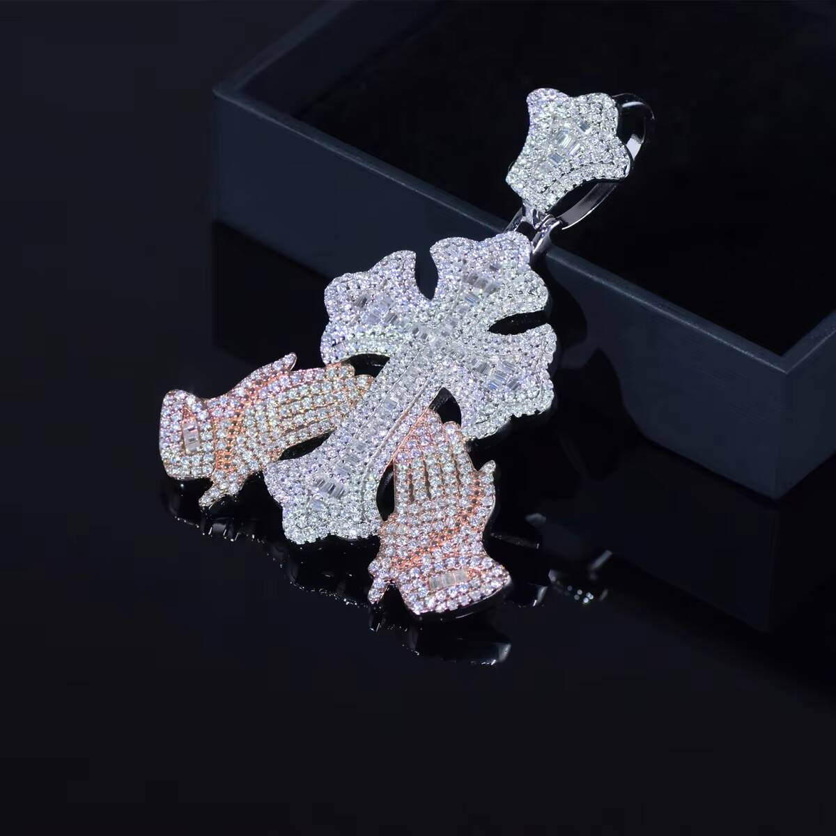 Customize Mens Hip Hop Necklace Jewelry S925 Sterling Silver Moissanite Prayer Cross Pendant