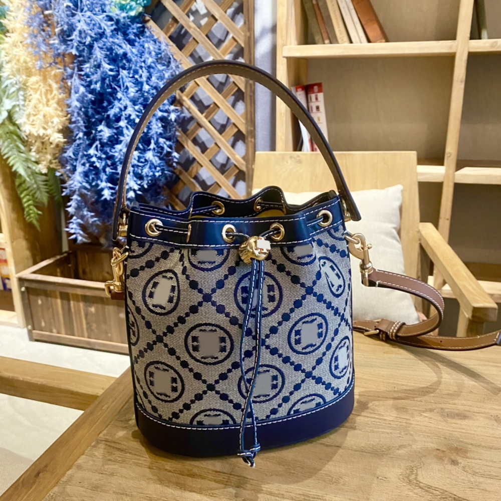Designer T Monogram Bucket Bag Woman Crossbody 5A Mirror Quality fashion shoulder drawstring patent draws Handbags Leather canvas classic TJB204