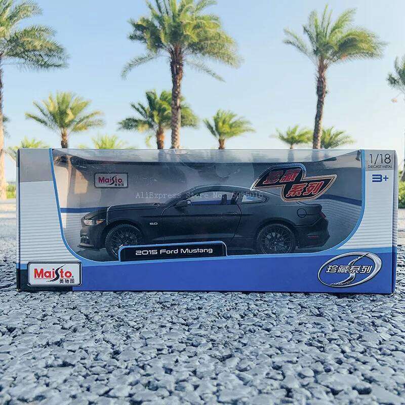 new Maisto 1:18 2015 Ford Mustang GT sports car Alloy Retro Classic Model Car Decoration Collection gift Z260306