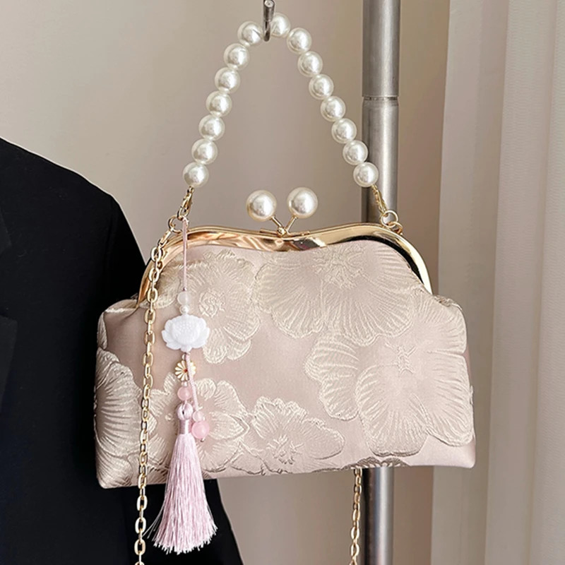 Vintage Women Chain Shoulder Bag Crossbody Bags Lock Shell Clip Handmade Wedding Chic Clutch Lady Handbag And Purse 260307