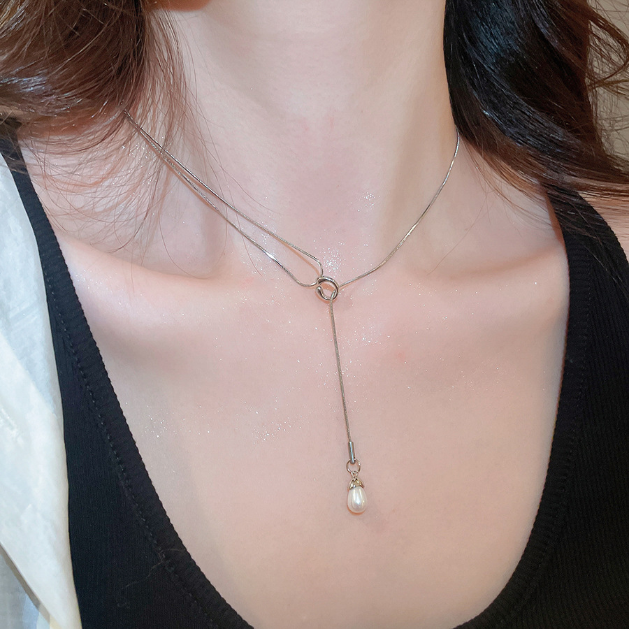 Vintage minimalist design freshwater pearl adjustable silver necklace, elegant and luxurious, versatile choker collarbone chain