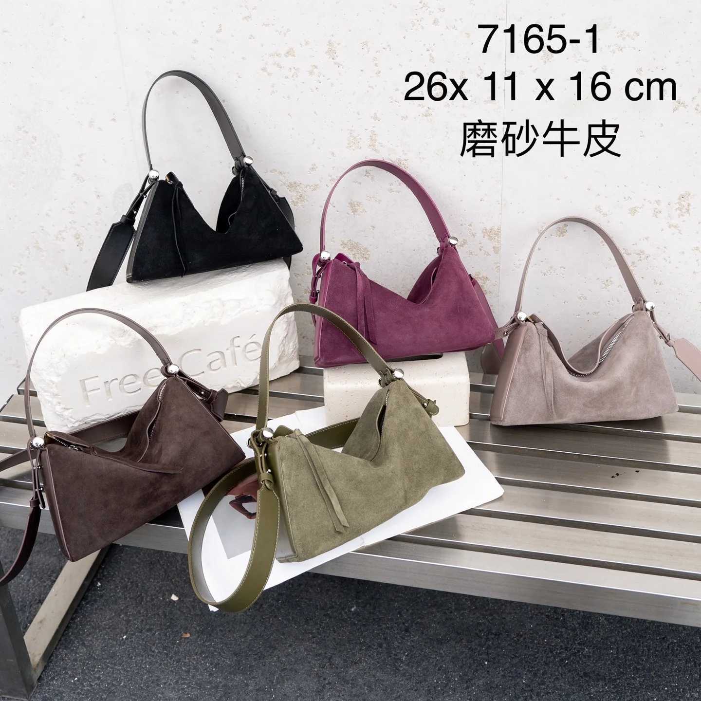 New Niche Designer Shoulder Crossbody Armpit Bag Head Layer Cowhide Leather Ladies Wide Shoulder Strap Large Capacity Bag H260306