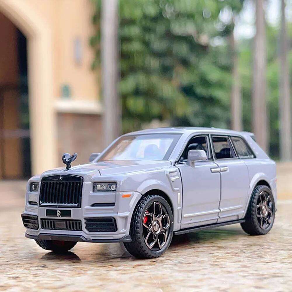 1:36 Scale Rolls-Royce Cullinan Cars Models Toys Alloy Diecast 2 Doors Opened with Light Sound Miniature Car Boys Perfect Gifts Z260307