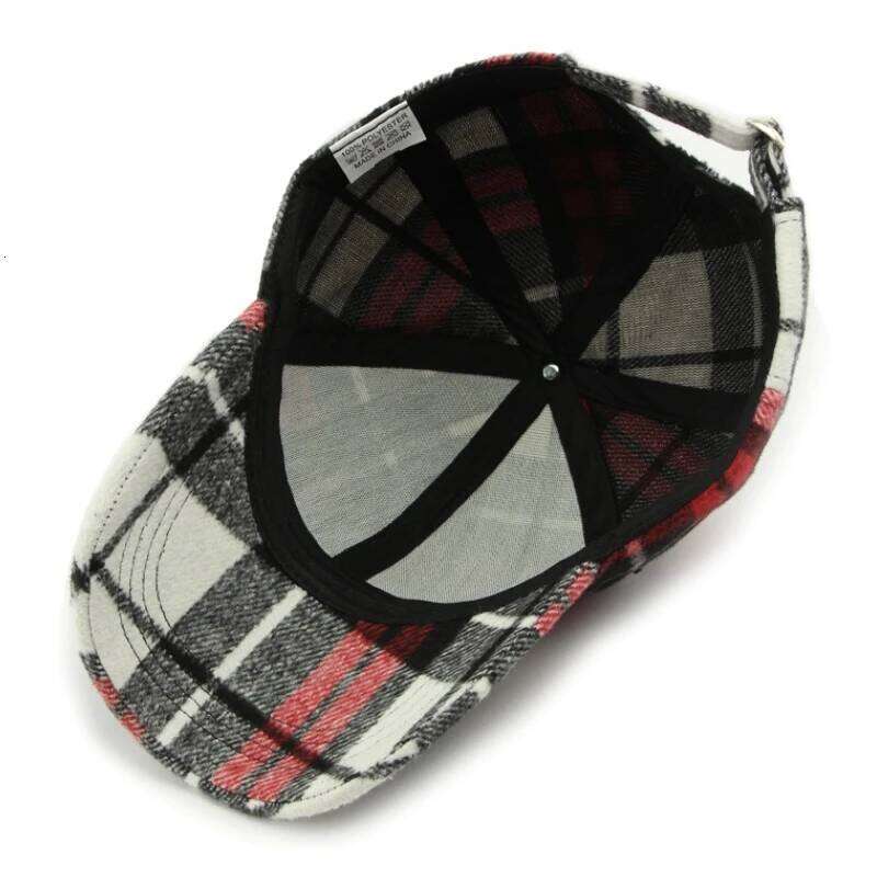 Chic British Plaid Baseball Cap for Women - Adjustable, Sun-Protective & Stylish Dad Hat with Casual Fit Y260304