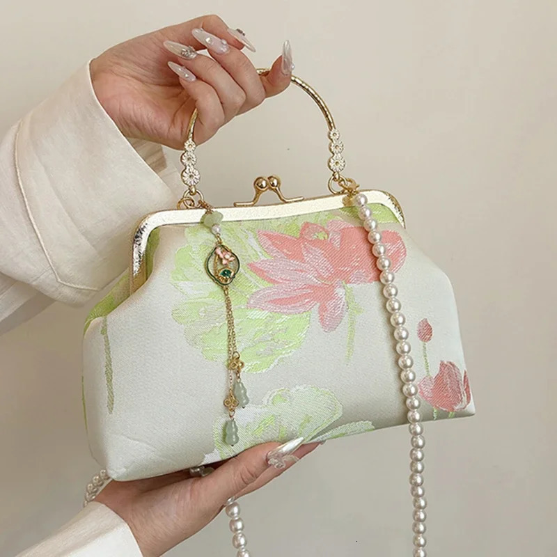 Fashion Silk Bag Tote Shoulder Crossbody Chain Women Handbag Embroidery Chinese Cheongsam Female Daily use Purse 260307