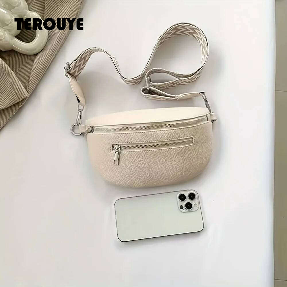 Soft Leather Women's Casual Fanny Pack Saddle New Fashion Chest Single Shoulder Crossbody Bag Travel Mobile Phone TEROUYE
