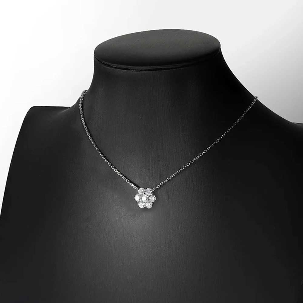 Real D Color Flower Full Moissanite Jewelry Sets for Women 925 Sterling Silver Diamond Pendant Necklace Stud Earrings Jewelry H260307 - view 3