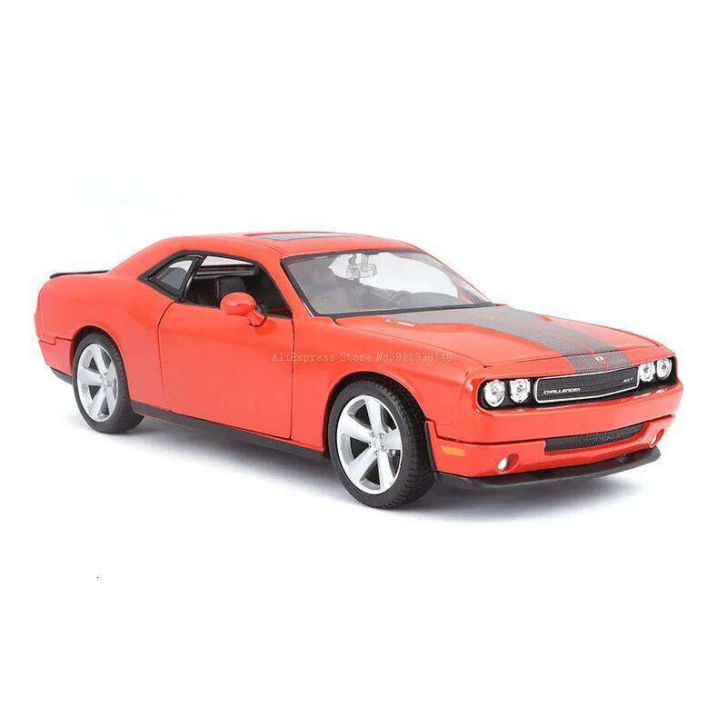 Maisto 1:24 2008 Dodge Challenger simulation alloy car model crafts decoration collection toy tools gift Z260306