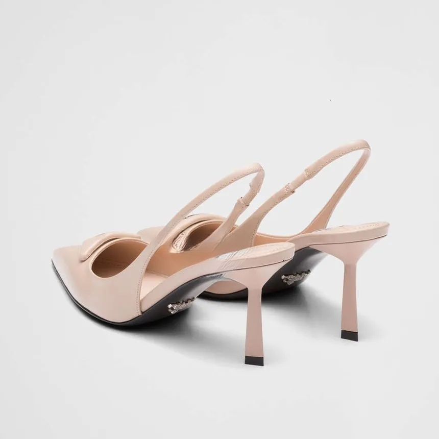 Designer Shoes Sandals Pointed High Heels Women Leather Flat Shoes Inverted Triangle Sandal New Fashion Shoe