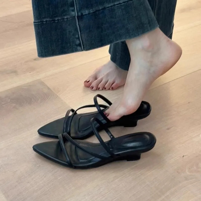 selling Slippers Women Wedges Sandals High Heels Shoes Summer Sexy Beach Shoes Casual Flip Flops Slides Woman 260306