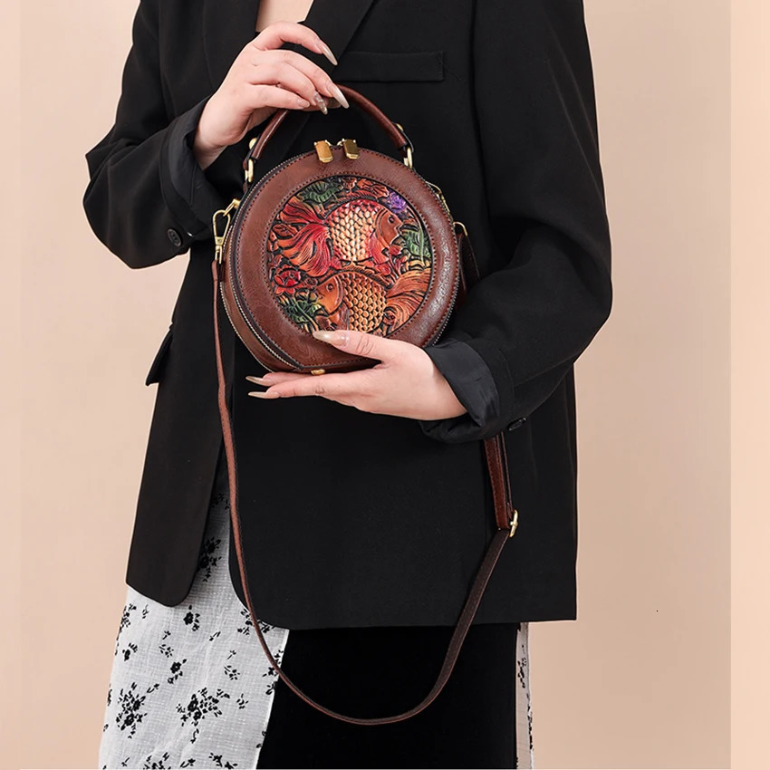 Vintage Handbag Women Shoulder Bag ious Round Highquality Gift Embossed Printed Crossbody Purse for 260307