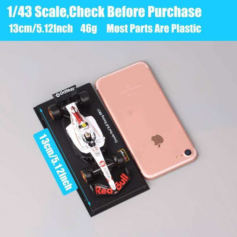 Bburago 1/43 Scale 2025 Red Bull RB21 #22 Yuki Tsunoda GP Racing Car Model Diecast Toy Vehicles Helmet Acrylic Box White Z260306