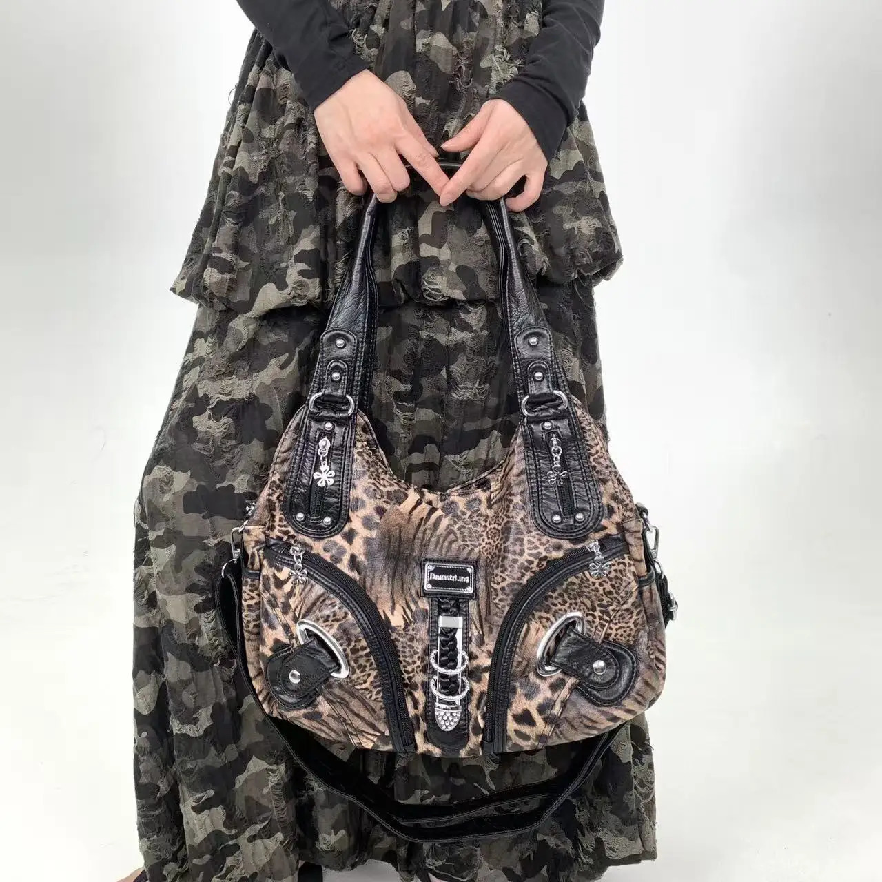 Y2K vintage girl personality leopard print shoulder bag with multiple compartments Maillard crossbody handbag 260303