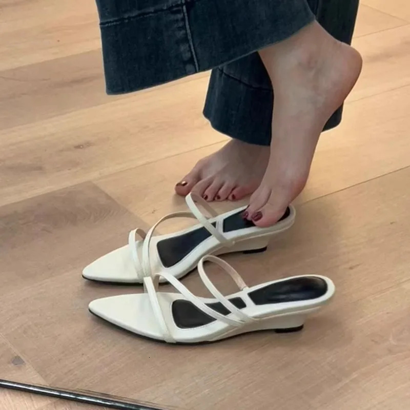 selling Slippers Women Wedges Sandals High Heels Shoes Summer Sexy Beach Shoes Casual Flip Flops Slides Woman 260306