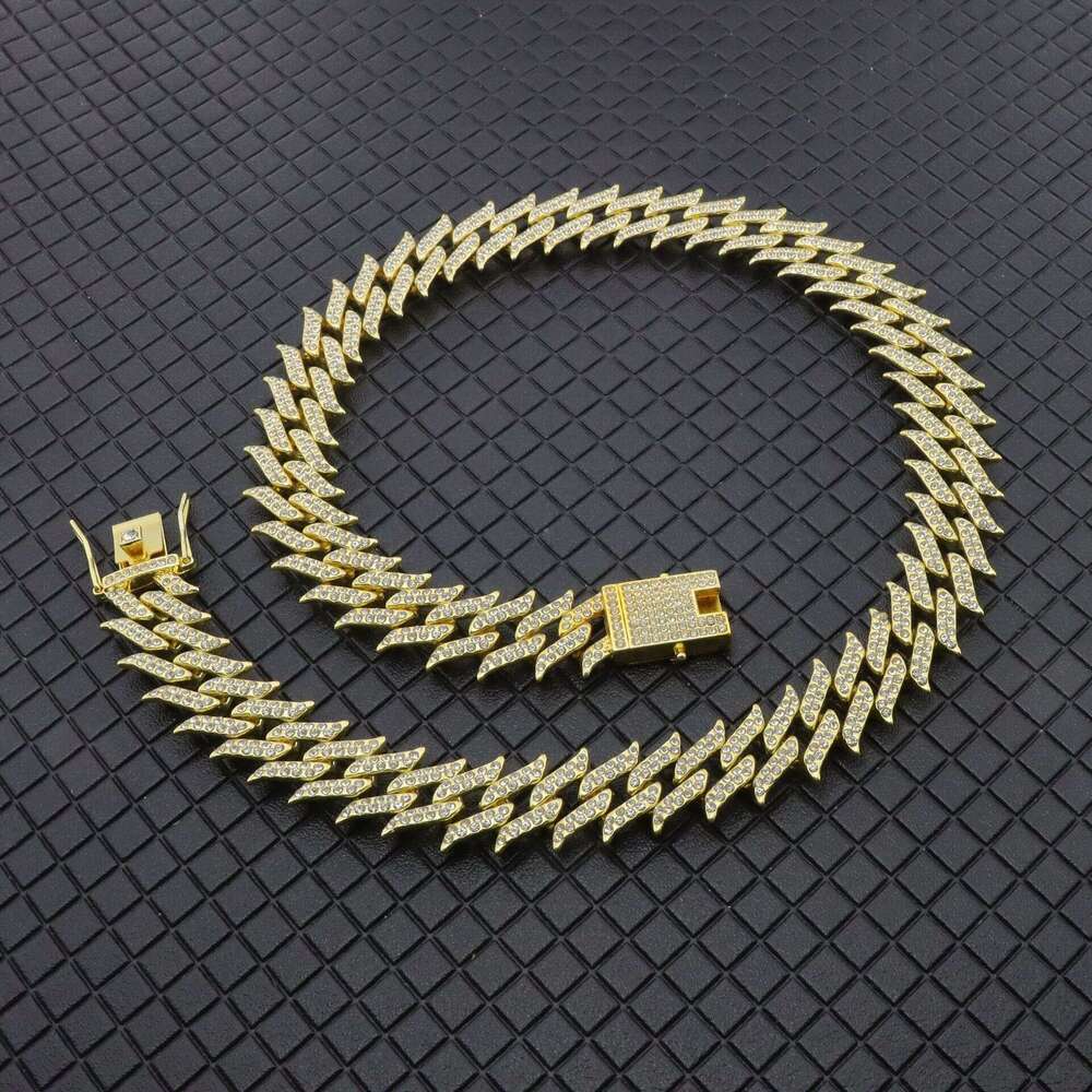 New Full Diamond Thorn Cuban Chain High-Quality Design Sense Spiked 18mm Box Clasp Alloy Hip-Hop Necklace Wholesale