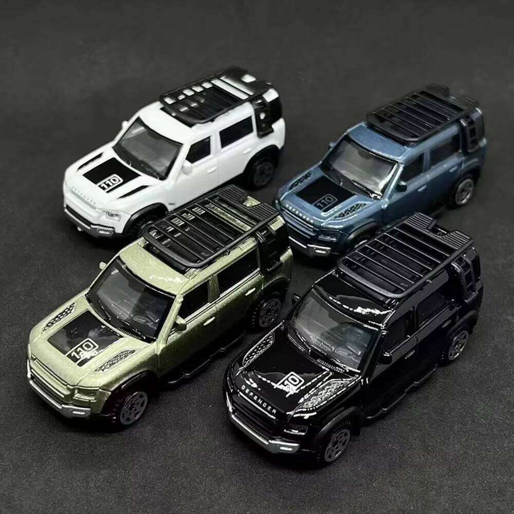 1:64 Land Rover Defender 110 Model Cars Miniature Toy Alloy Wheel Shock Absorption SUV Glide Forward Off-road Toddler Kids Gifts Z260307