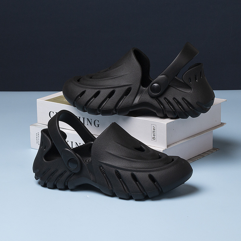 Foreign Trade Perforated Sandals 2025 New Model Breathable Closed-toe Perforated Shoes Couple's Casual Beach Shoes Hollow Garden Shoes
