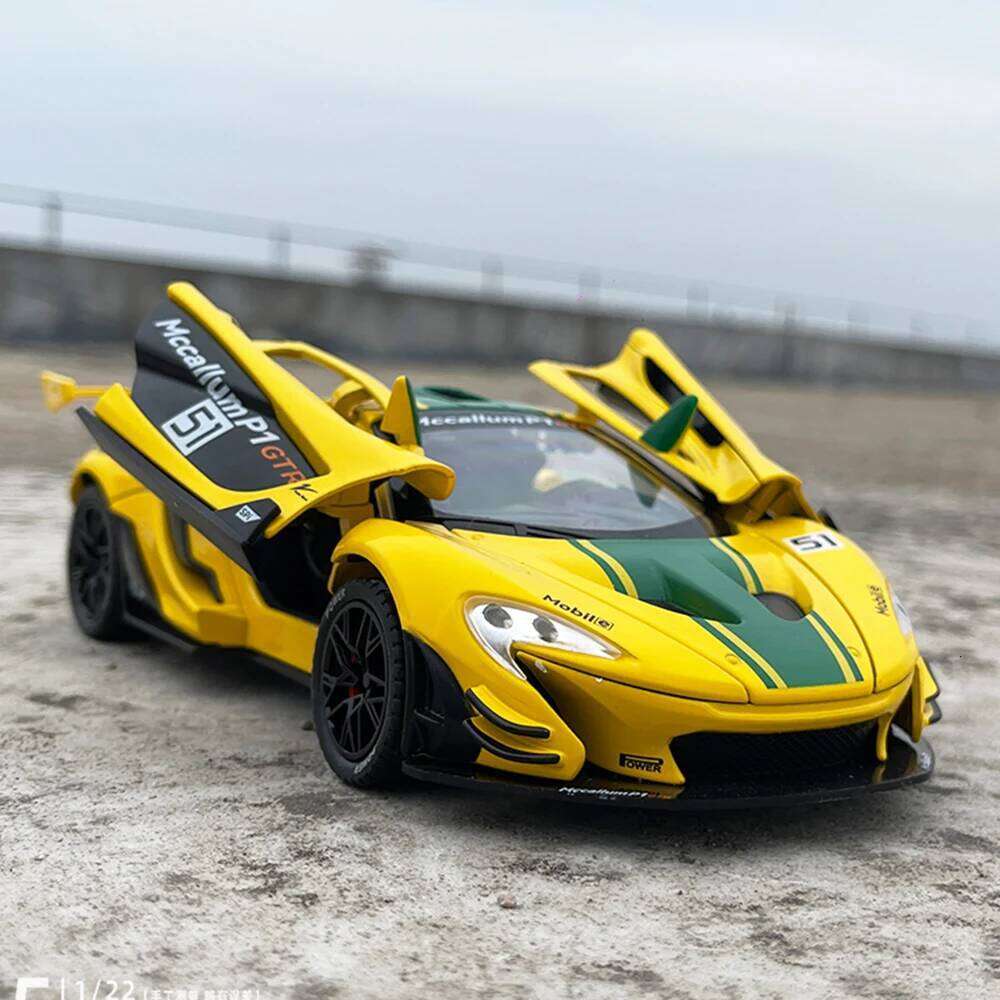 1:22 P1 GTR Model Toy Diecast Alloy Cars Doors Opened Front Wheel Steering Sound Light Pull Back Sports Car Kid Birthday Present Z260307