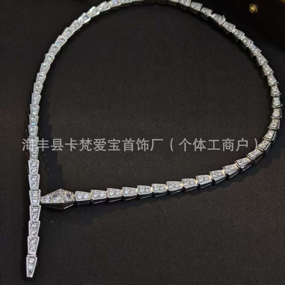 V Gold High-Quality Exquisite European American Style Fashion Long and Short Full Diamond Inter-Diamond Bare Snake-Shaped Bone Necklace Factory Direct