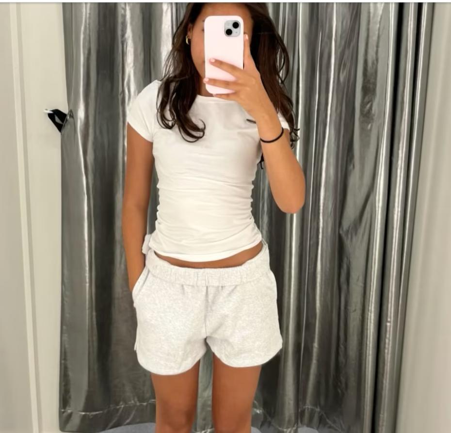 Designer Women's Slim Yoga T Shirt Fit Short Sleeve Flexible T-Shirt Sporty Casual Tops Summer Loose Running Shorts With Pockets