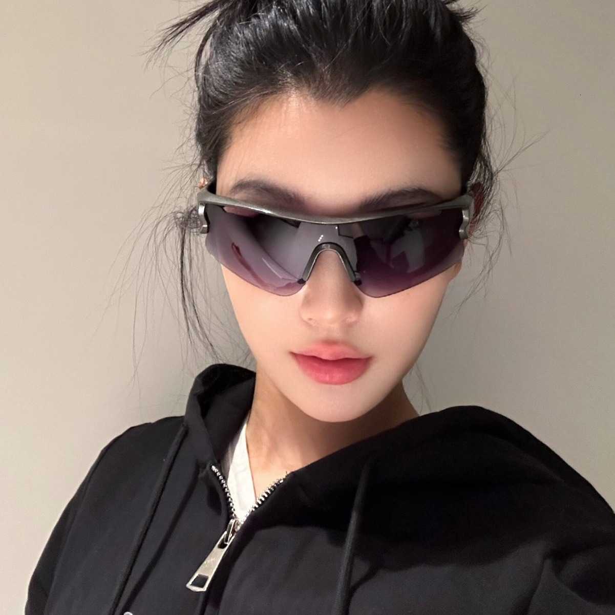 Outdoor Windproof Cycling Sports Goggles Climbing Mountaineering Glasses Bicycle Sunglasses UV Protection Womens Sunglasses Mens S260304