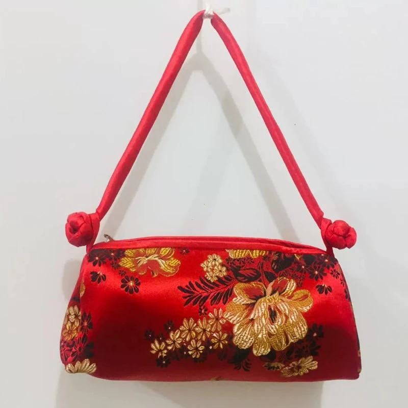 Fashion Chinese Style Silk Bag Women Handbag Hand Embroidery Cheongsam Female Cosplay Bags Clutch Purses 260307