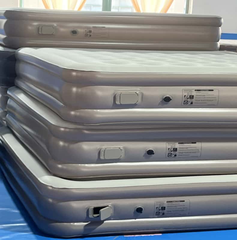 Portable Camping Sleeping Pad: Lightweight Twin-Ply Foam-Free Self-Inflating Resting Surface