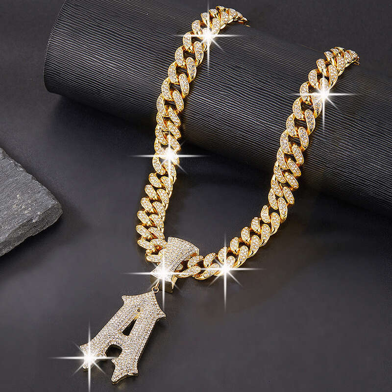 Cross-border exclusive supply of new European and American products: high-quality personalized three-dimensional alloy hip-hop sword pendant
