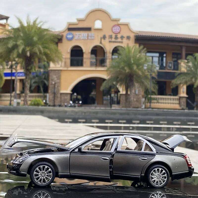 1:24 Maybach 62s S650 Alloy Model Diecasts & Vehicles Car Metal Collection Toy Kid Toys for Children Kids Gifts Z260306