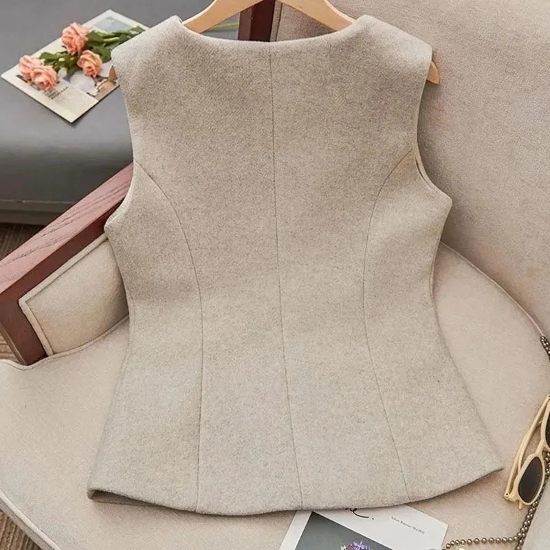 Autumn Winter Casual Versatile Sleeveless Womens Woolen Vest Coat Temperament Fashion Loose Lady Suit Waistcoat Jacket 260306