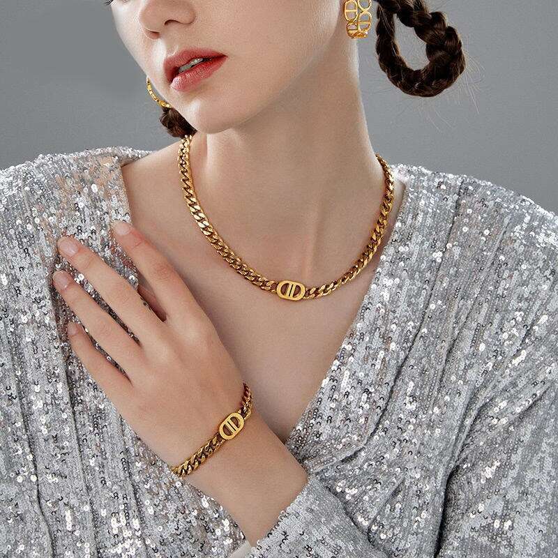 Heavy Industry High-Quality Thick gold Lter Titanium Steel Necklace for Women European and American Ins Intern Celebrity Hip-Hop Short Clavicle Chain