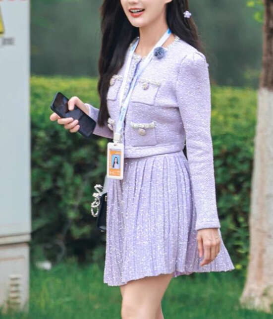 2026 autumn and winter designer fashionable and elegant sequin diamond button short jacket and pleated skirt set