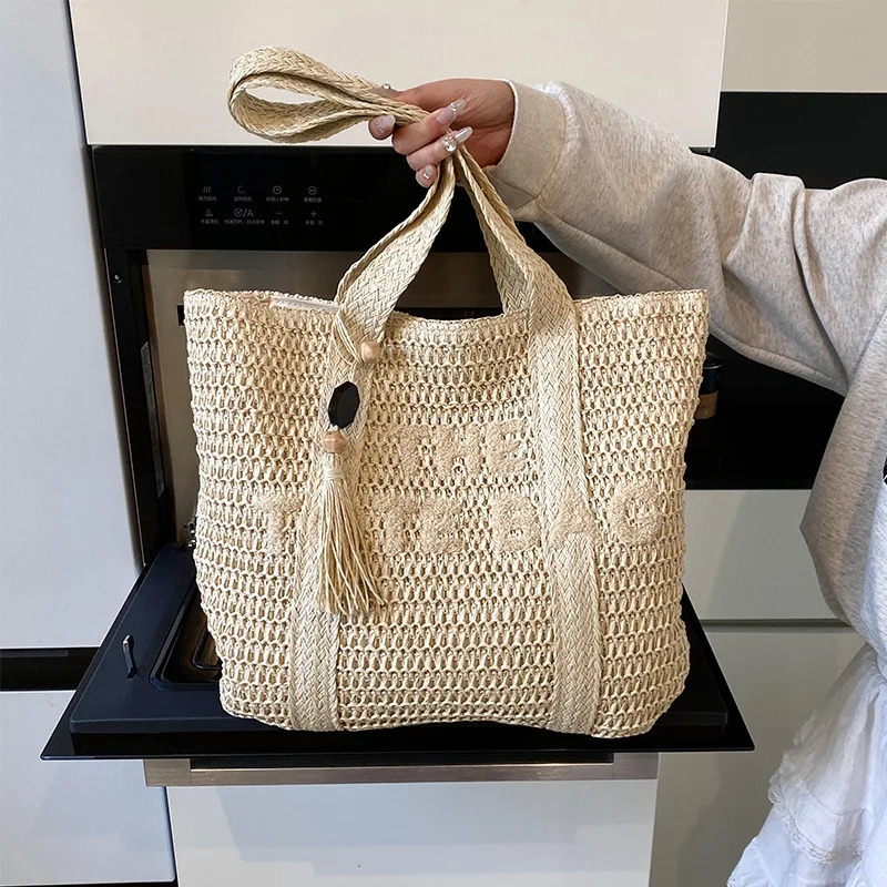 French style large capacity woven straw woven bag for women beach vacation shoulder bag casual commuting tote bag 260303