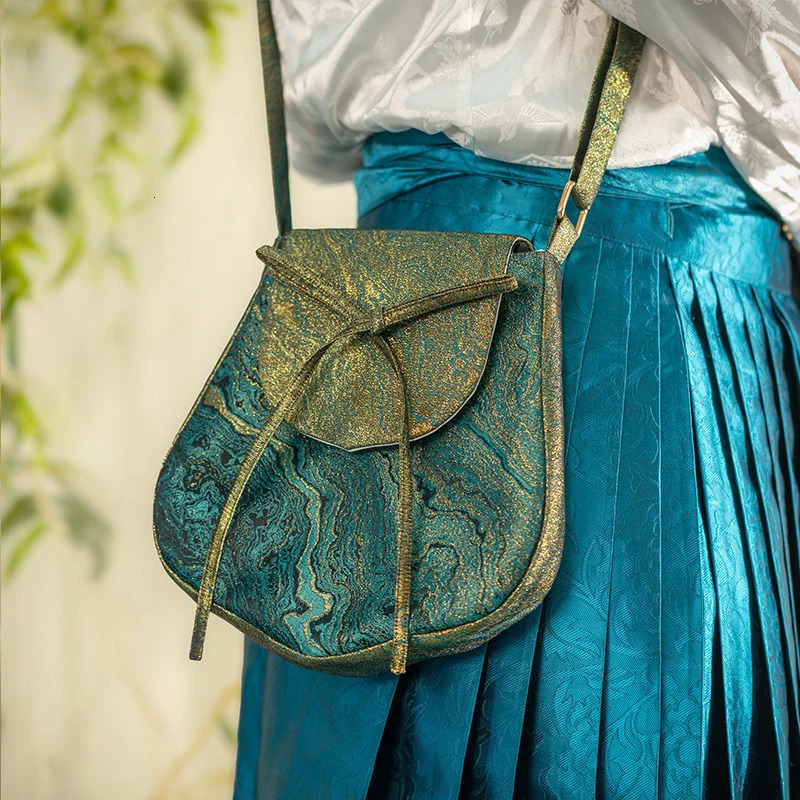 Chinese Style Guofeng Vintage Shoulder Bag Artistic National Trend Women Crossbody Patchwork Fabric Hanfu Coin Purse 260307