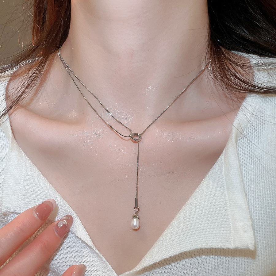 Vintage minimalist design freshwater pearl adjustable silver necklace, elegant and luxurious, versatile choker collarbone chain