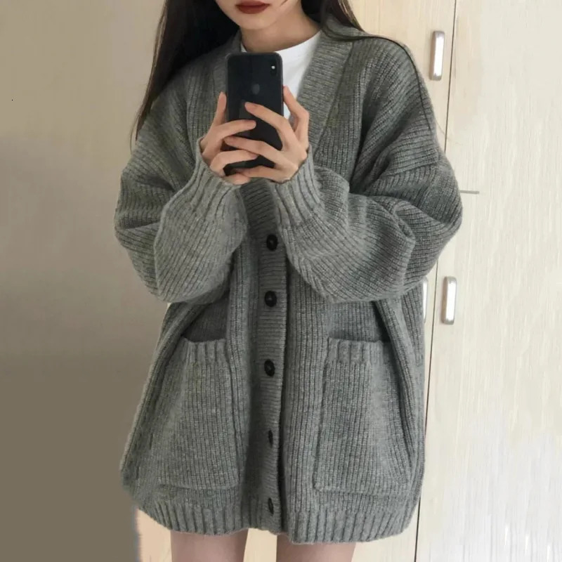 Korean version V-collar lazy wind cardigan Japanese department simple sweater female spring and autumn winter casual loose knit 260305