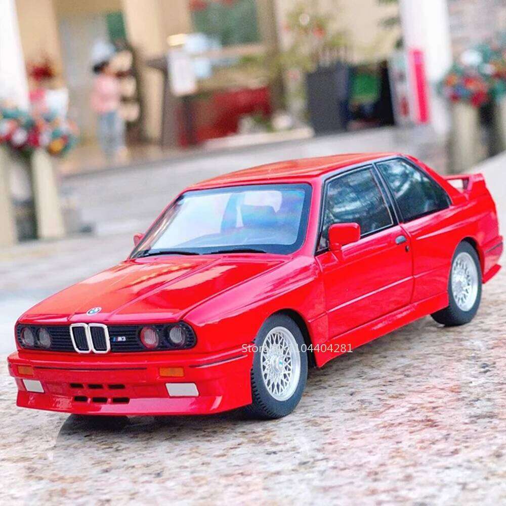 1:24 M3 THE7 Alloy Car Toys Model Diecast Metal Vehicle Doors Opened with Sound Light Pull Back Models Toy Boy's Christmas Gifts Z260306