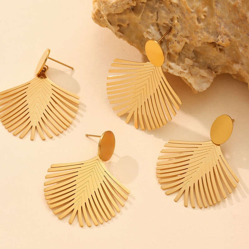Women's Vintage Earrings: Beach Ocean Coconut Leaf Texture Stainless Steel Gold-plated Ins Style Women's Earring, Classic Unisex Jewelry for