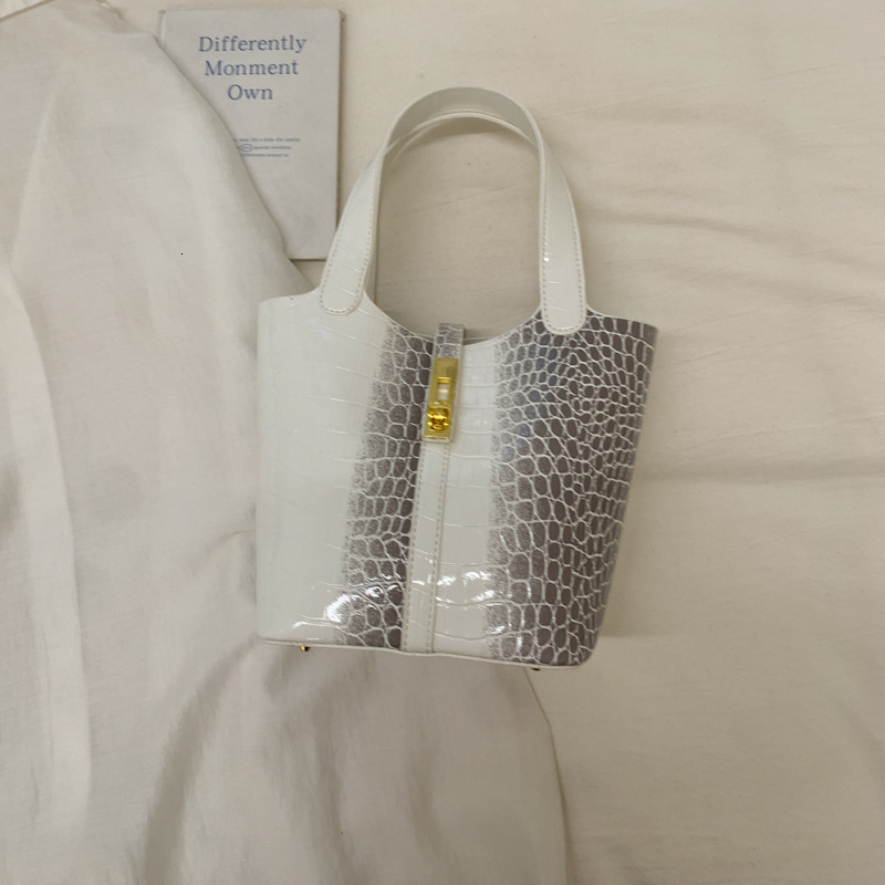 2026 European And American Style Basket Bag With Luxury Bag Designer Bag High-end Stone Pattern Multifunctional Commuting Bucket Bag Women's Shou