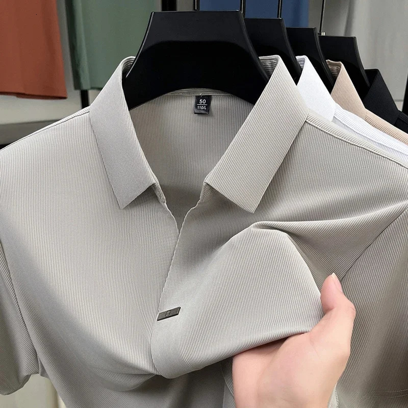 Mens Casual and Fashionable Solid Color Short Sleeved Polo Shirt Comfortable and Versatile Summer T-shirt 260305