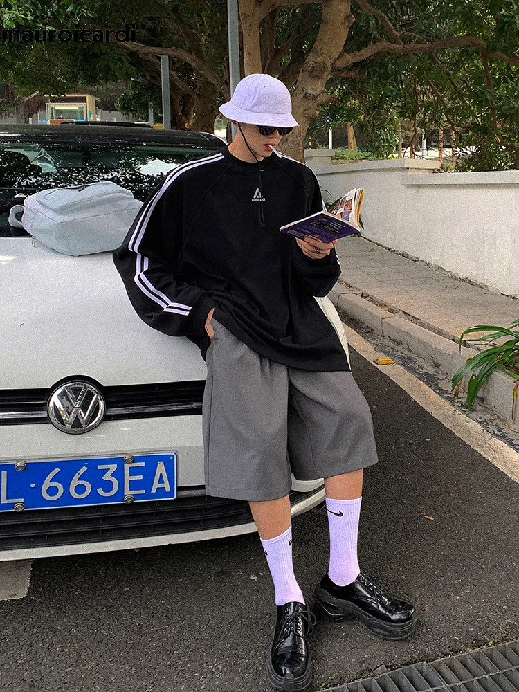 Mauroicardi Spring Summer Loose Casual Soft Grey Pleated Shorts for Men with High Waist Short Straight Pants Korean Clothes 260304