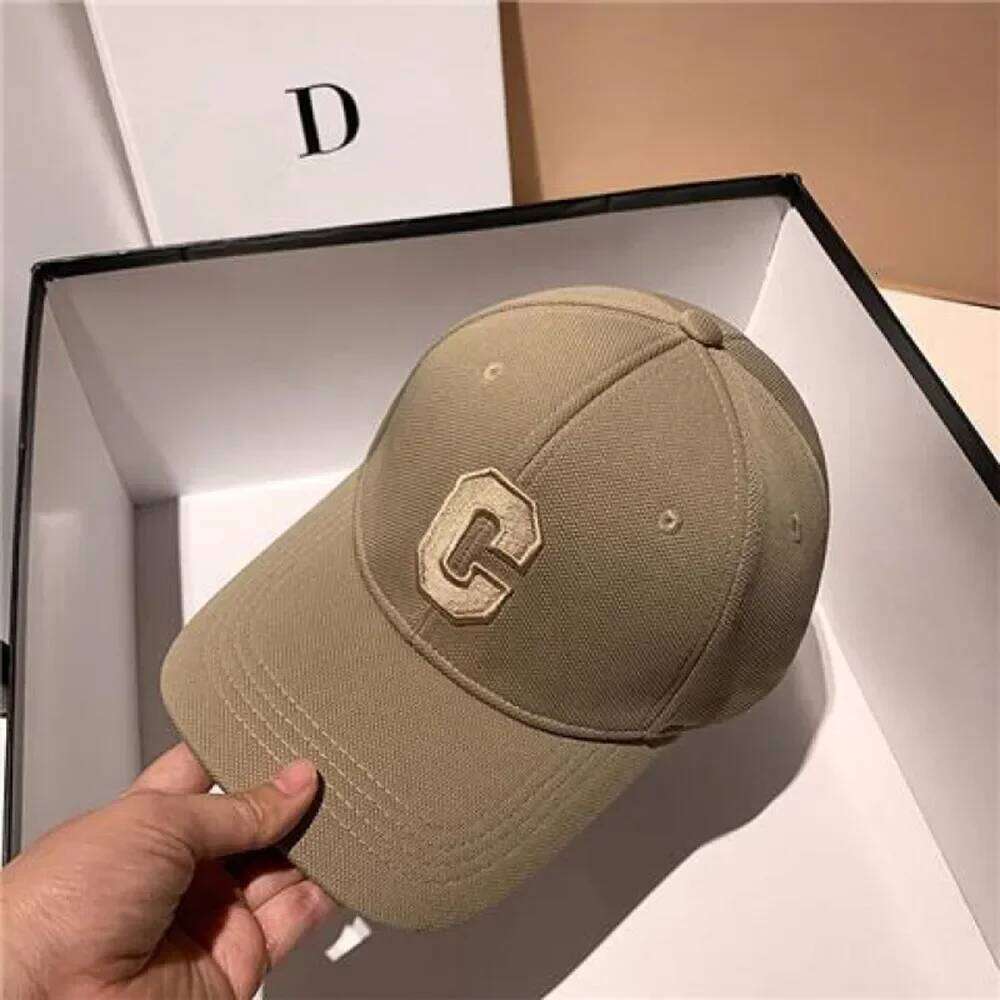 Creative C-letter Embroidered Baseball Cap Men Women Fashion Sunshade Hat for couple Y260304