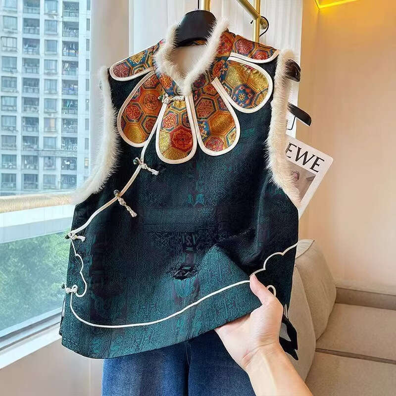 Mardi Hefxessdr New Chinese style traditional button up vest, thickened and padded, sleeveless top, 2025 winter new layered vest