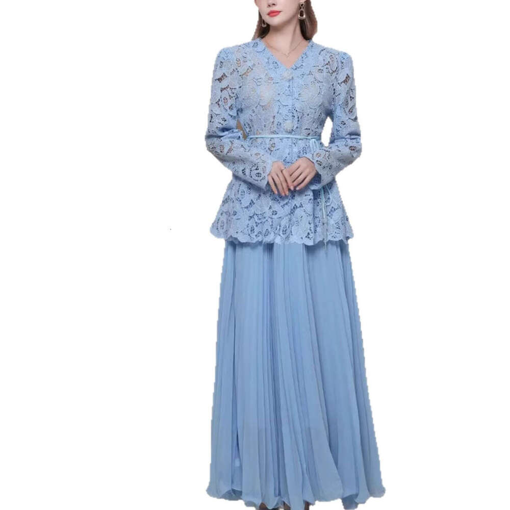 2026 early spring new elegant women's flower hollow a3 lace cardigan top pleated long skirt set