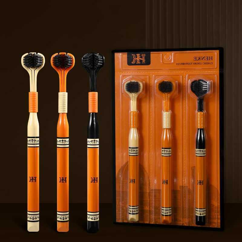 This 3-piece orange triple-head toothbrush set with ultra-fine soft bristles is ideal for adult daily home care and travel portability.T260307