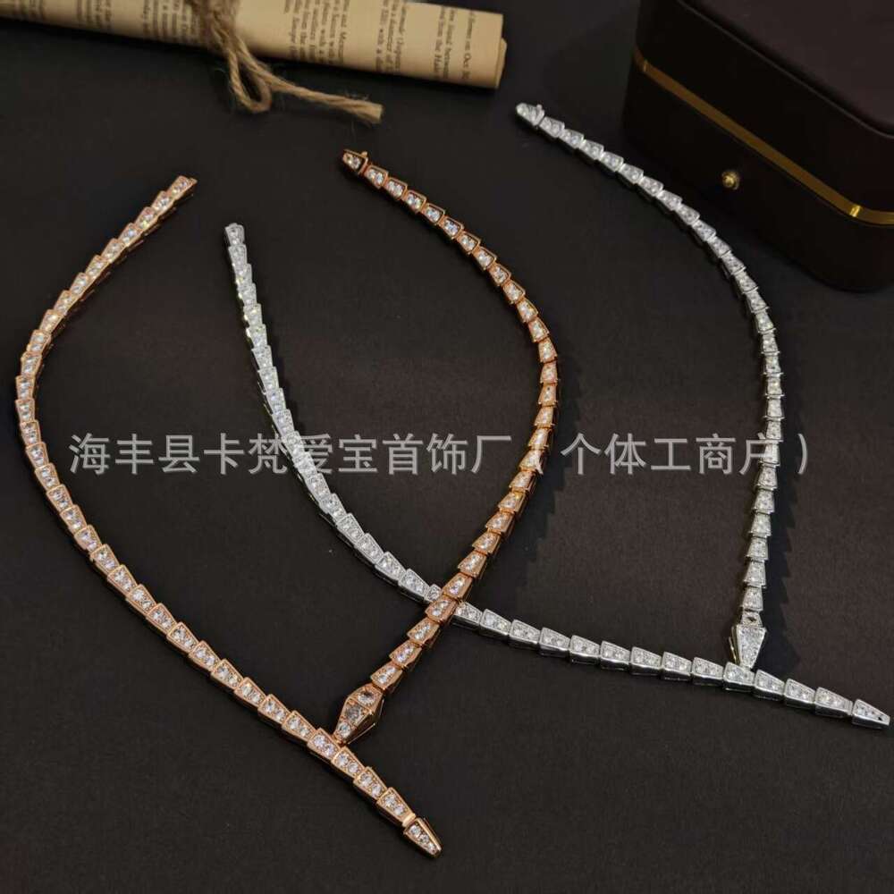 V Gold High-Quality Exquisite European American Style Fashion Long and Short Full Diamond Inter-Diamond Bare Snake-Shaped Bone Necklace Factory Direct