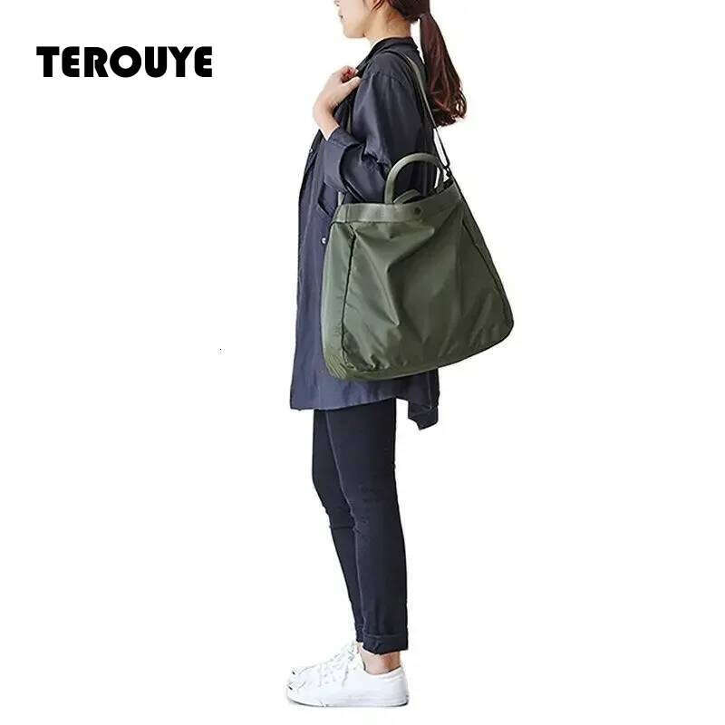 Large Capacity Korea Tote Nylon Casual Travel Handbag Diagonal Swimming Beach Fitness Yoga Unisex Storage Shoulder Bag TEROUYE