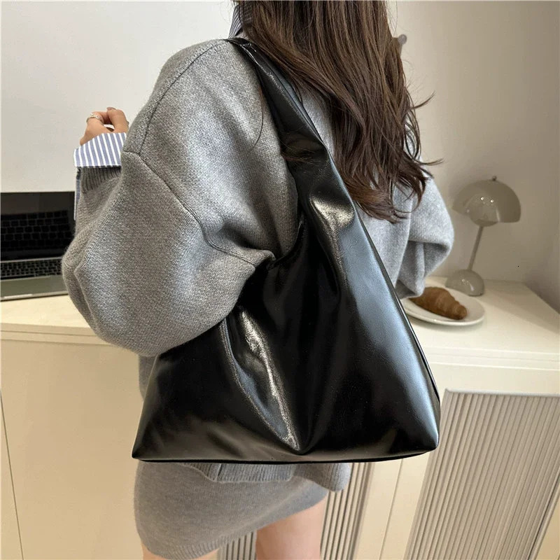 Large Capacity PU Leather Hobo Retro Red Bags Autumn Winter Shoulder Bag for Women Trend Y2K Handbags and Purses Tote 260228